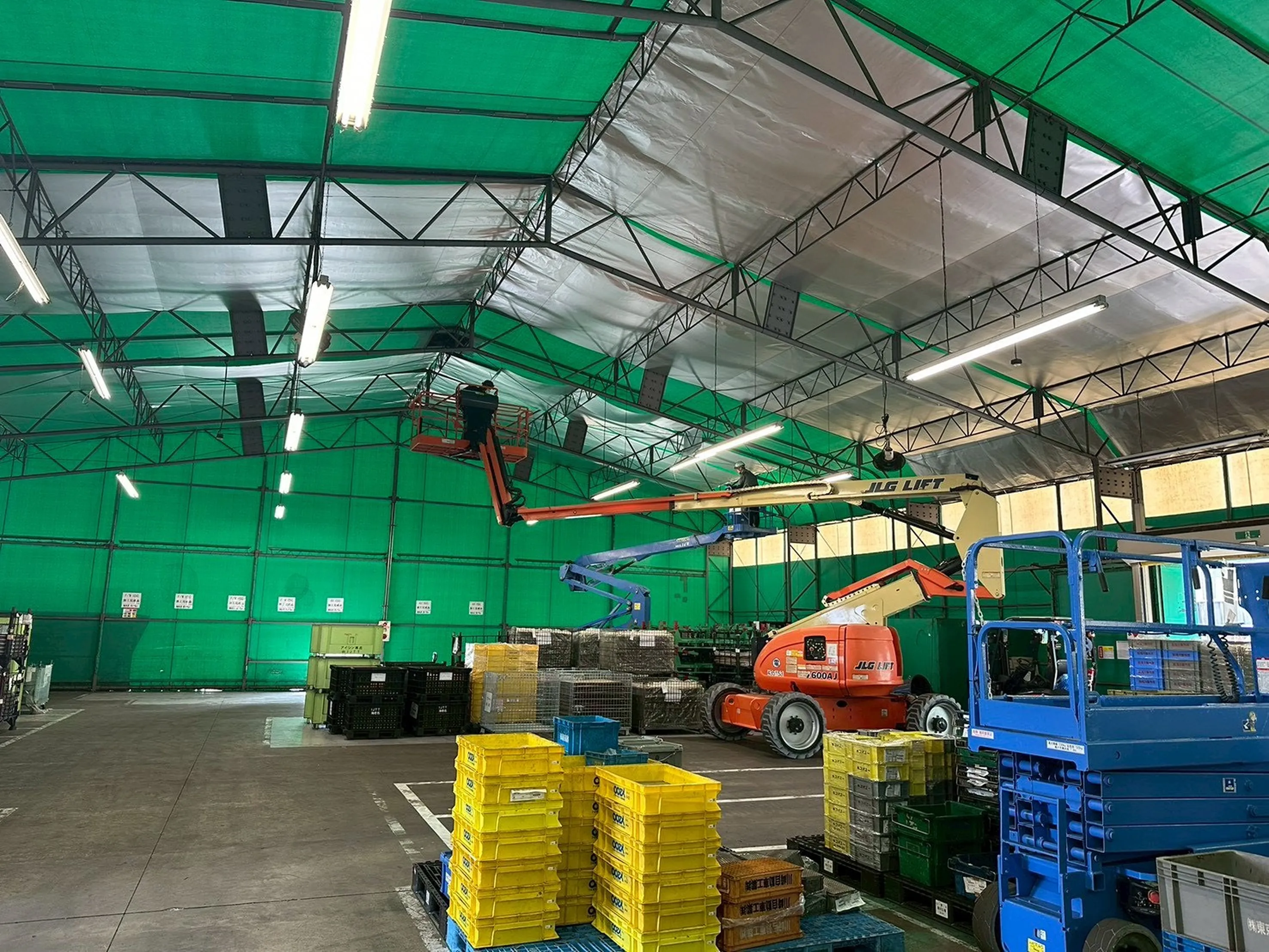 遮熱工事の施工写真4